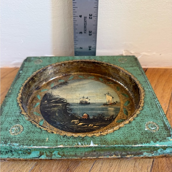 Antique Florentine Wall Picture Frame - Picture 5 of 12